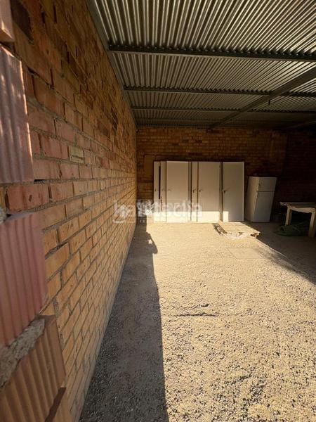 Foto d6e27a85-f2b3-4268-a24f-28cefad0621a. Casa pareada casa en venta en Albaida del Aljarafe