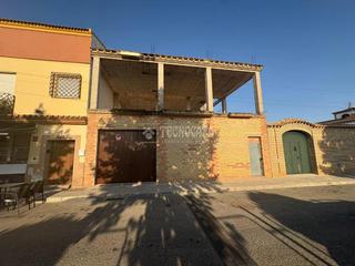 Casa aparellada a Albaida del Aljarafe. Casa en venta en albaida del aljarafe