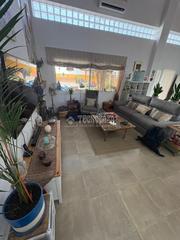 Casa aparellada a Huévar. Casa en venta en huévar del aljarafe