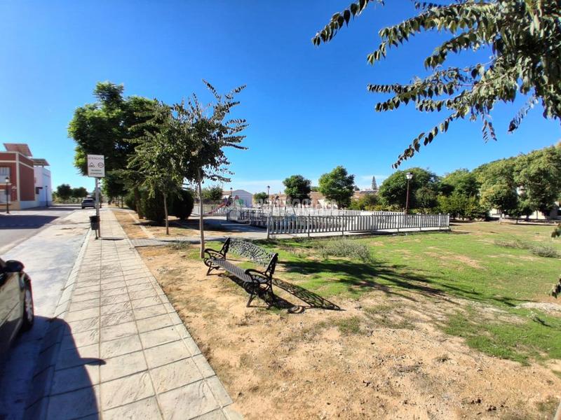 Foto 928ef76a-4c07-4d55-aa8d-c3bf3b281e5a. Terreno residencial terrenos en venta en Sanlúcar la Mayor
