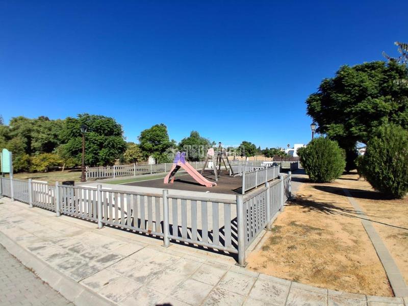 Foto bb03e83c-c872-4f9d-a2e3-38ac0fd7d08b. Terreno residencial terrenos en venta en Sanlúcar la Mayor