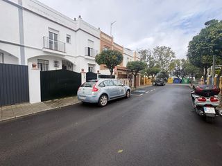 Casa aparellada a Olivares