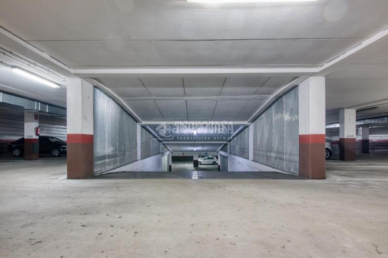 Foto 13082b1b-9ead-4588-b3cd-d0bc5f7a0584. Posto auto in Prosperidad - Delicias Salamanca