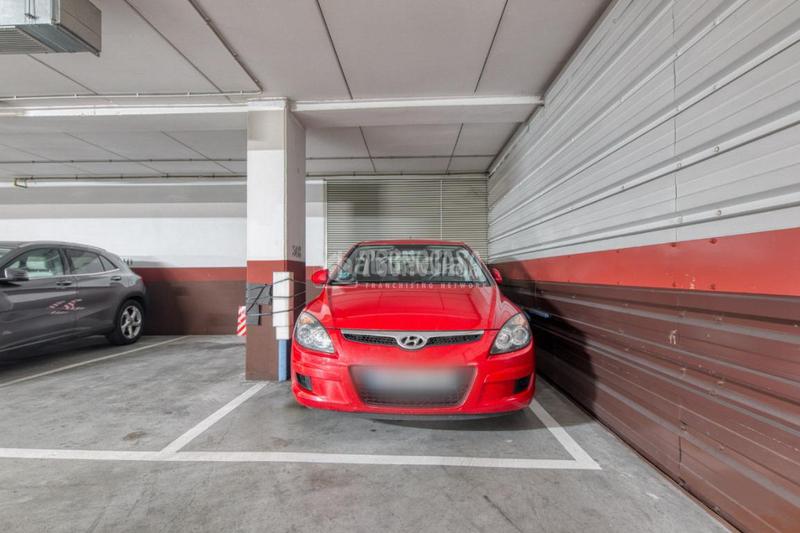 Foto 205f0b32-14ef-44f5-86c0-3a75febaffa1. Posto auto in Prosperidad - Delicias Salamanca