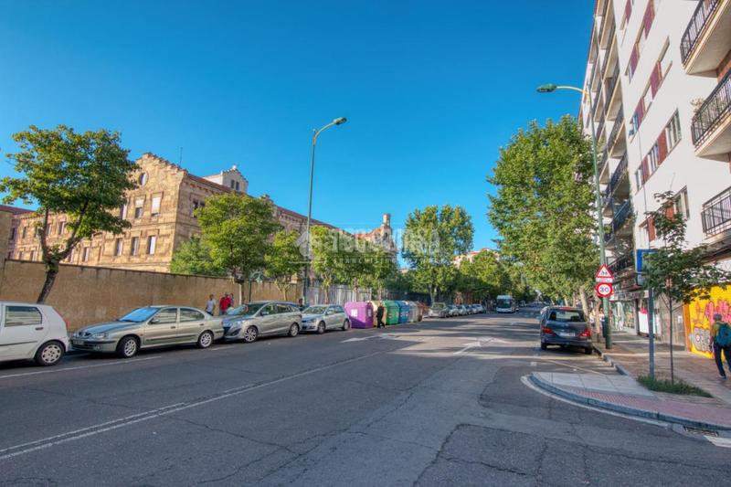 Foto f1f739b4-8a0d-40cf-b871-31c4cf75e71f. Posto auto in Prosperidad - Delicias Salamanca