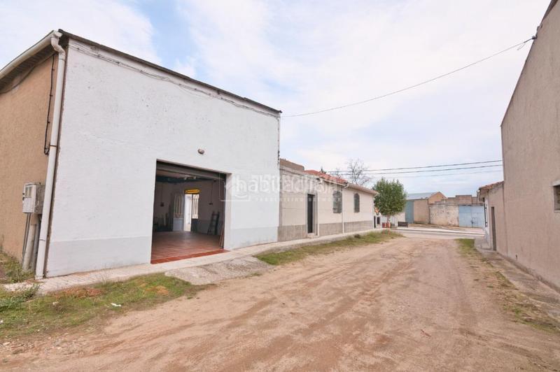 Foto 5f670767-a65f-400e-87b6-0c9d55ad07b9. Casa pareada casa en venta en Villoruela