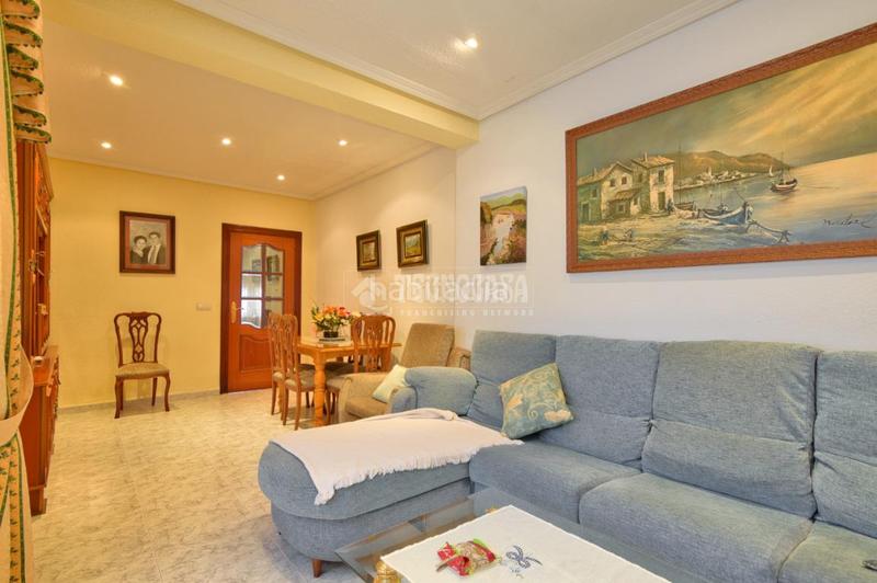 Foto 5fde767d-70d8-4f25-8a3d-99b78497cbd7. Casa pareada casa en venta en Villoruela