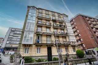 Pis a Numancia - San Fernando. Piso en venta en santander