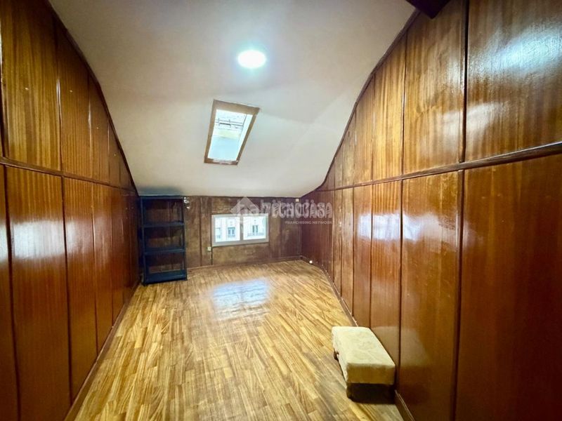 Foto d0aaa53e-8e5f-4f13-9716-818d36d795d3. Pis a Numancia - San Fernando Santander