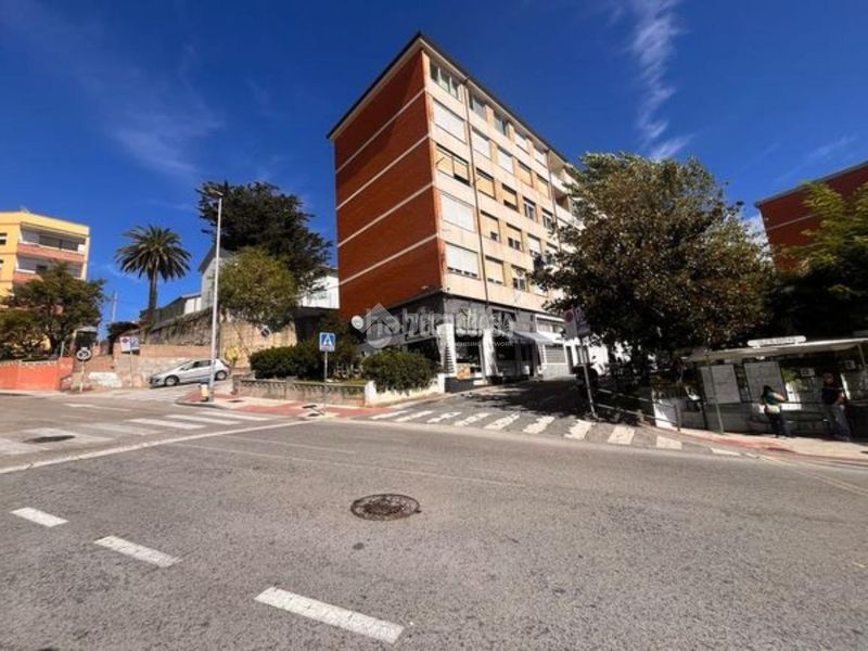 Foto a86833f9-92ac-42c0-a7b6-6c6c2ad2d331. Local comercial  en venta en General Dávila Santander