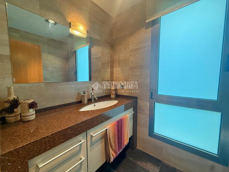 Foto 97f15d79-89ef-4a65-8509-0fd58c586a9c. Casa  en venta en Mompia Santa Cruz de Bezana