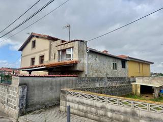Casa aparellada a Alisal - San Román. Casa en venta en santander