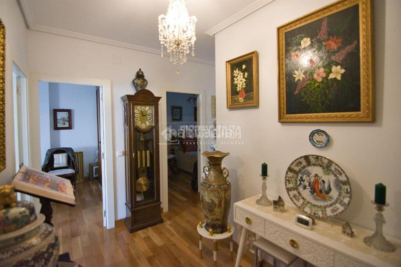 Foto 8c646457-2a16-46c3-828d-a99455d4f583. Flat in Centro - Ayuntamiento Santander