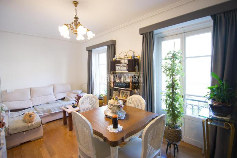 Foto ed87660c-efff-4a52-b338-ad978793b8b6. Flat in Centro - Ayuntamiento Santander