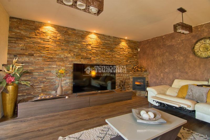 Foto 6cf46230-3c89-4862-bcbc-7527a2dd4d42. Casa amb aparcament piscina a Polanco