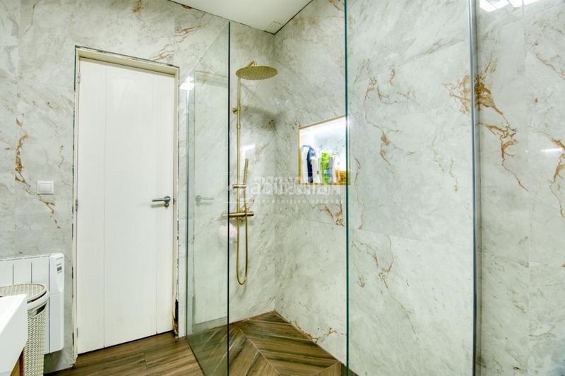 Foto 7bfee600-a1cb-4a56-a3e6-4b67941626e3. Casa amb aparcament piscina a Polanco