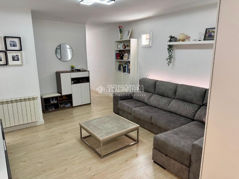 Foto 457acea3-8878-43a8-8f1f-de3960dcfecc. Piso  en venta en Simancas Madrid