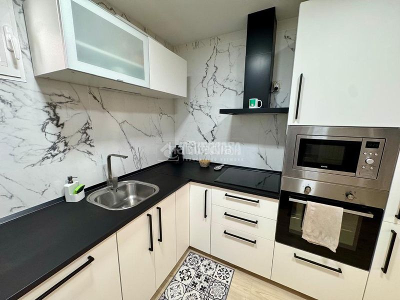 Foto d073934b-493d-4905-b53f-acec1aa9948b. Piso  en venta en Simancas Madrid