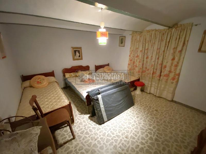 Foto 1deb0677-0b96-4f83-9df2-4a65507a2592. Casa pareada casa en venta en Madridejos