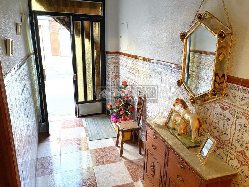 Foto 8ab741d7-815e-4179-9189-072a8d8fac4e. Casa pareada casa en venta en Madridejos