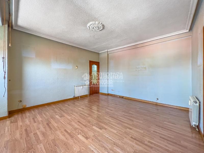 Foto 5e2cd70c-87a8-4ac7-b4f2-e435670445b3. Appartamento con riscaldamento parcheggio in Santa María de Benquerencia Toledo