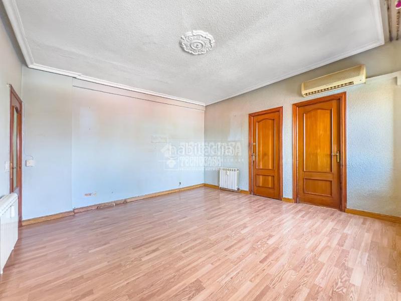 Foto 938f05da-3de7-4f1c-a3f9-c135adb926a3. Appartamento con riscaldamento parcheggio in Santa María de Benquerencia Toledo