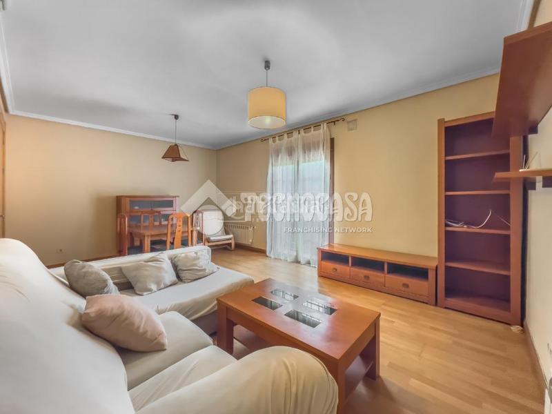 Foto 84617c66-d89f-4766-b5de-18b09f8224b2. Piso  en venta en Azucaica Toledo