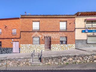 Casa aparellada  C. cid campeador. Casa en venta en consuegra