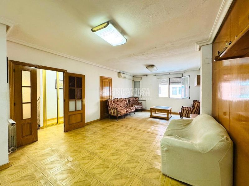 Foto 027f627f-66b0-467d-9908-10733ed65cb4. Casa aparellada amb calefacció a Santa María de Benquerencia Toledo