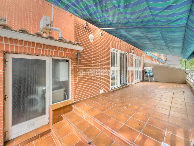Foto d2ed7857-0be1-44f6-9e7e-c18fcd2cc763. Casa aparellada amb calefacció a Santa María de Benquerencia Toledo