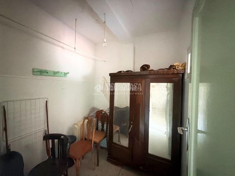Foto 5764f93b-38c6-4195-81e1-2132fd493988. Casa aparellada amb calefacció a Azucaica Toledo