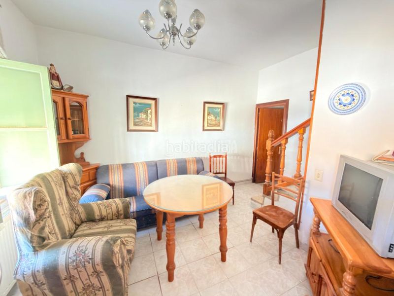 Foto 9e70e458-9121-4007-9e06-fab3f2368575. Casa aparellada amb calefacció a Azucaica Toledo