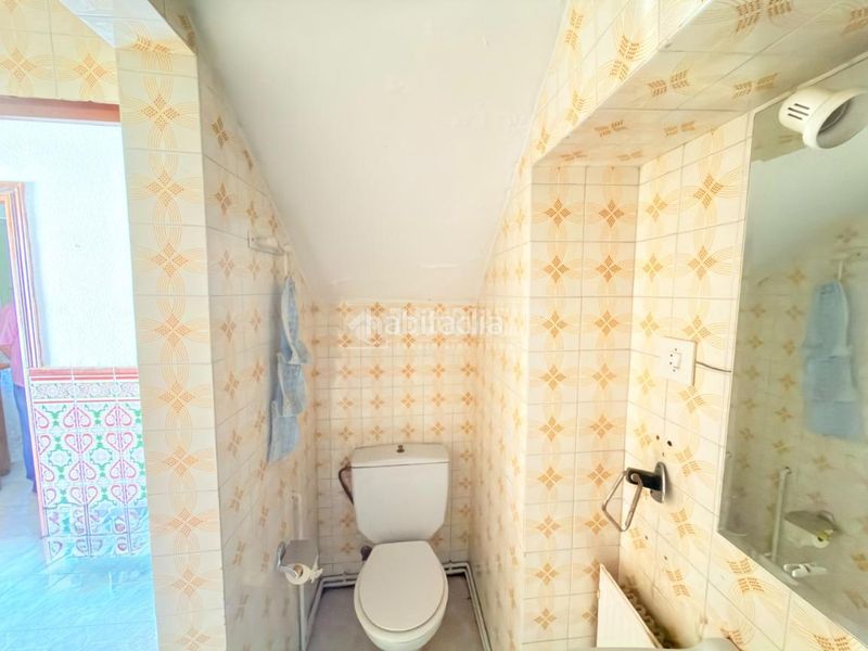 Foto 9e8b1ea5-5168-46ed-8c6f-dad72e7fd9fe. Casa aparellada amb calefacció a Azucaica Toledo