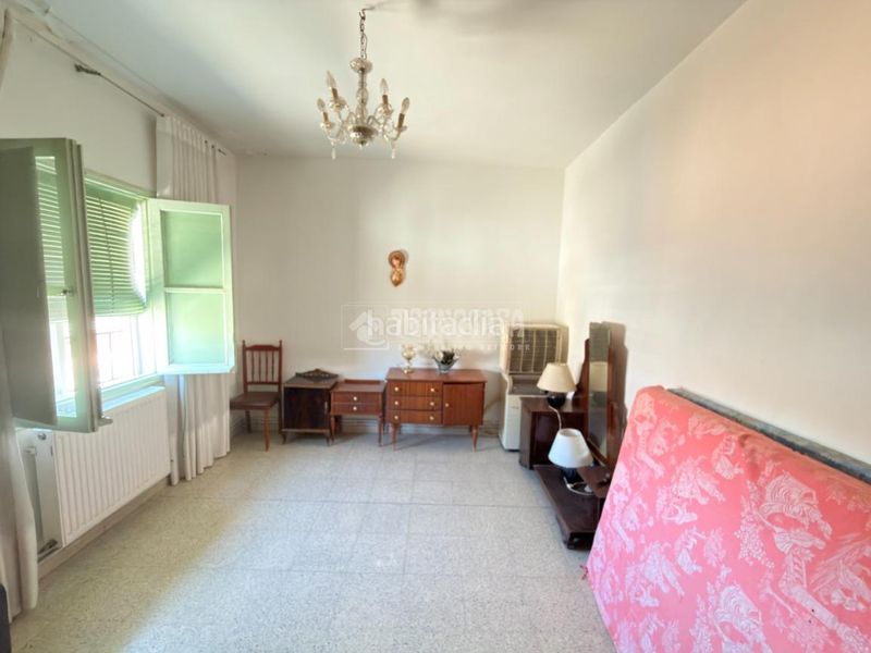 Foto e98f3d2f-0614-4d82-9eaf-55db9580ca0d. Casa aparellada amb calefacció a Azucaica Toledo