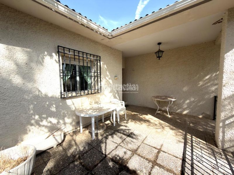 Foto dab4c888-eca0-4d6f-847e-6dd792f9836d. Casa amb calefacció a Nambroca