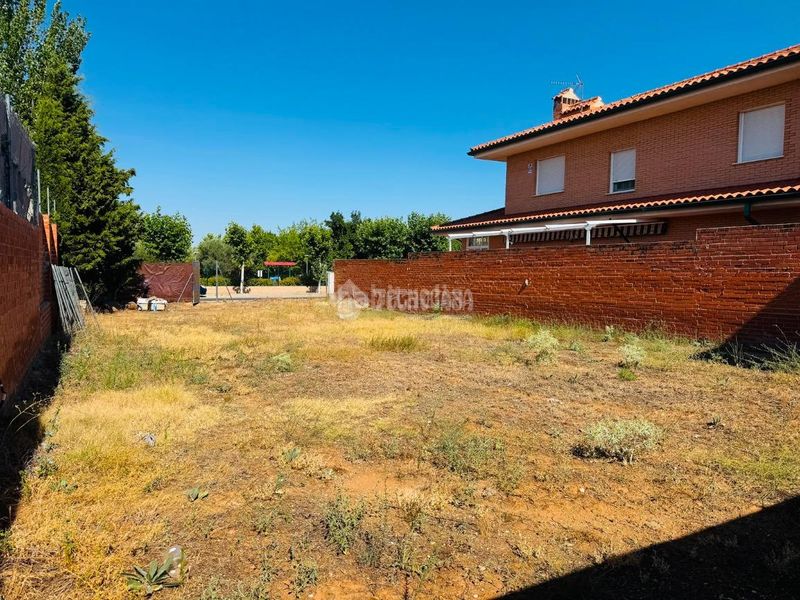 Foto 0bd161db-5a19-4dc5-94b1-b3083ca48e06. Terreny residencial a Nambroca