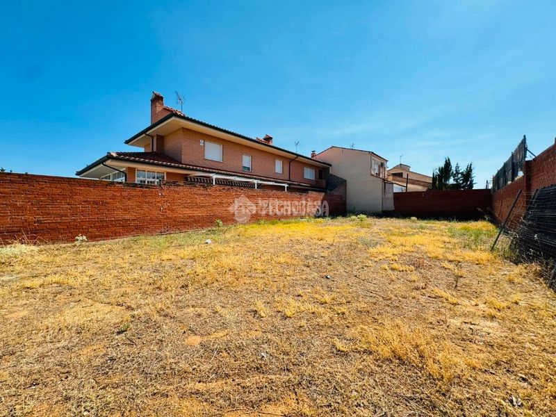 Foto 50ae4d8c-a754-4a5a-9bac-3c9ca4a31c80. Terreny residencial a Nambroca