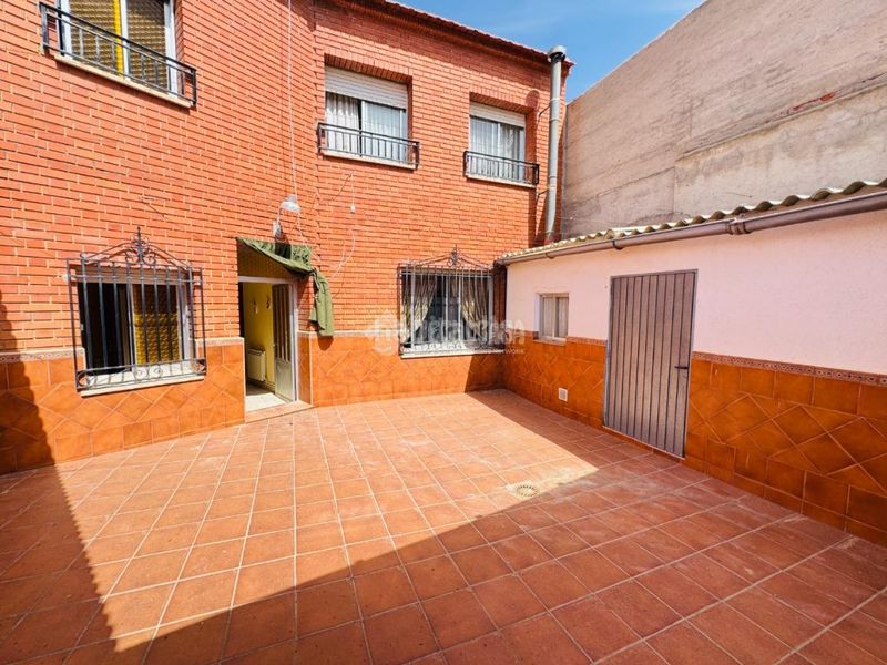 Foto 3b51f7a0-39ff-4bac-be94-0b77eeab2467. Casa pareada casa en venta en Villasequilla