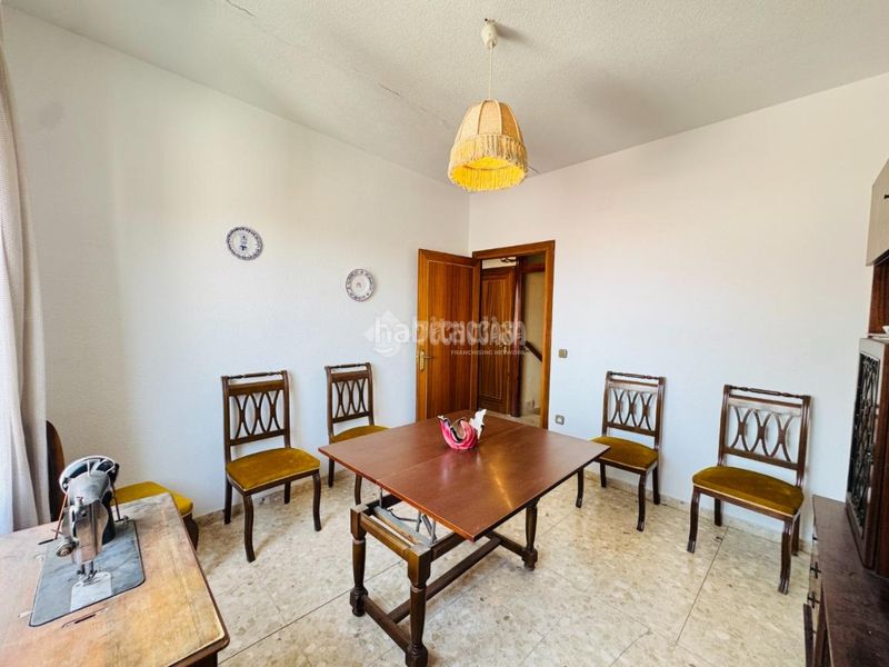 Foto cdb989d4-dfae-44d6-921e-97c209ad14a6. Casa pareada casa en venta en Villasequilla