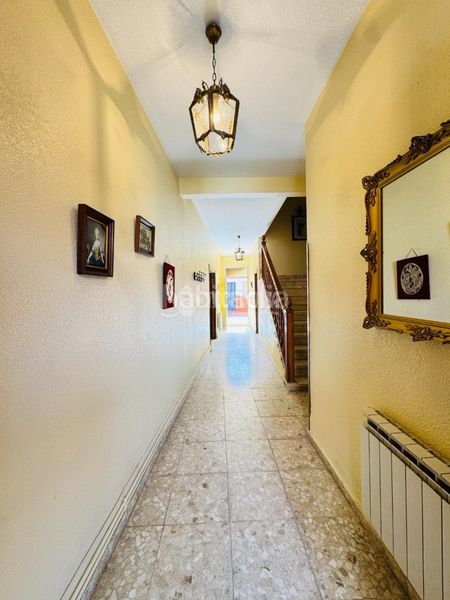 Foto e4069459-3cba-4c91-bd65-5f3fab8ca08e. Casa pareada casa en venta en Villasequilla