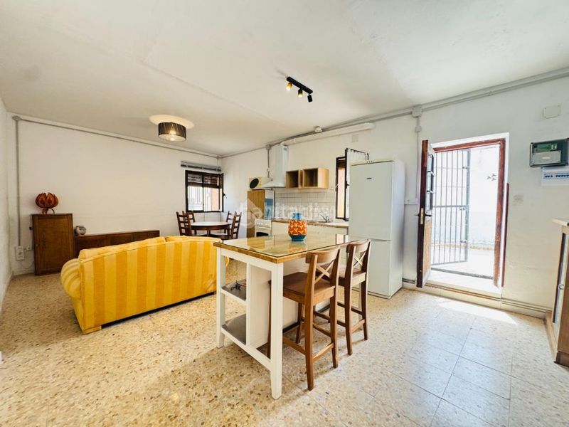 Foto b3957771-d465-4016-8858-3bd0be8c700f. Casa aparellada a Nambroca