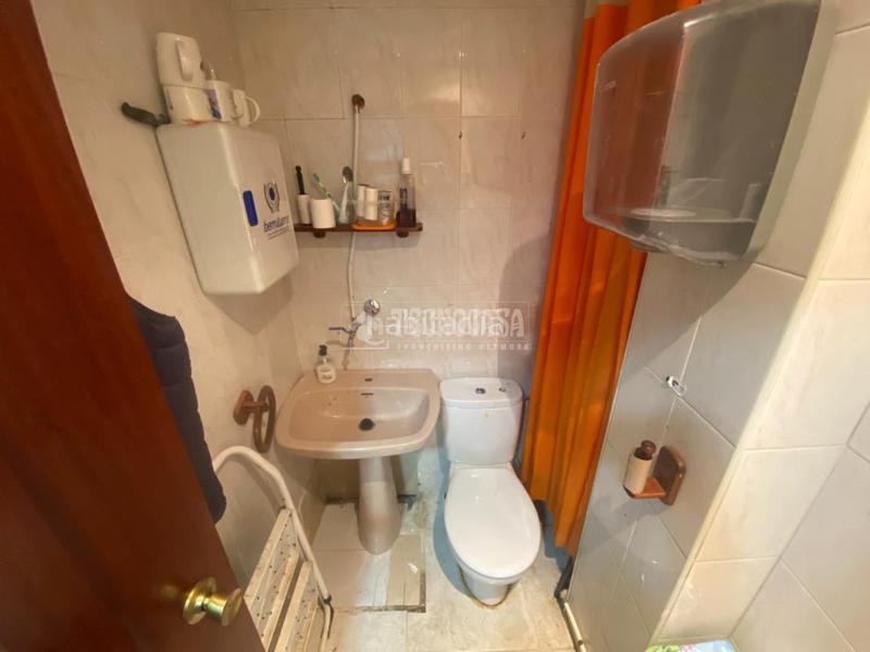 Foto 14886fb8-e0b7-41d9-ba34-be6b2619a598. Local comercial tienda en venta en Aiora Valencia