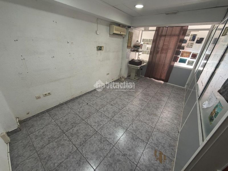 Foto 2dce3e94-b23e-45ba-a11a-f9c956191dd9. Local comercial a Aiora Valencia