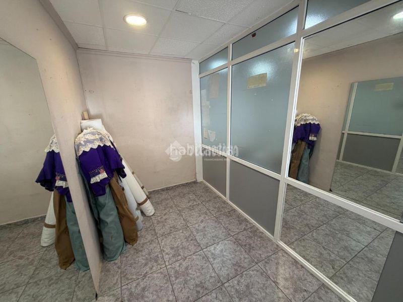 Foto 7a029580-b9f2-4d17-b095-7be65a7a3e20. Local comercial a Aiora Valencia