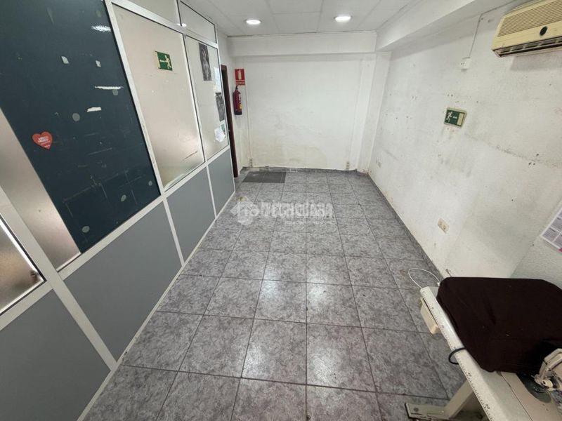 Foto c8d3009d-3c13-4744-a6ba-bd6b7aab0015. Local comercial a Aiora Valencia