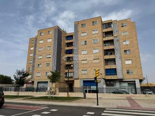 Pis a Avenida Cataluña. Piso en venta en zaragoza