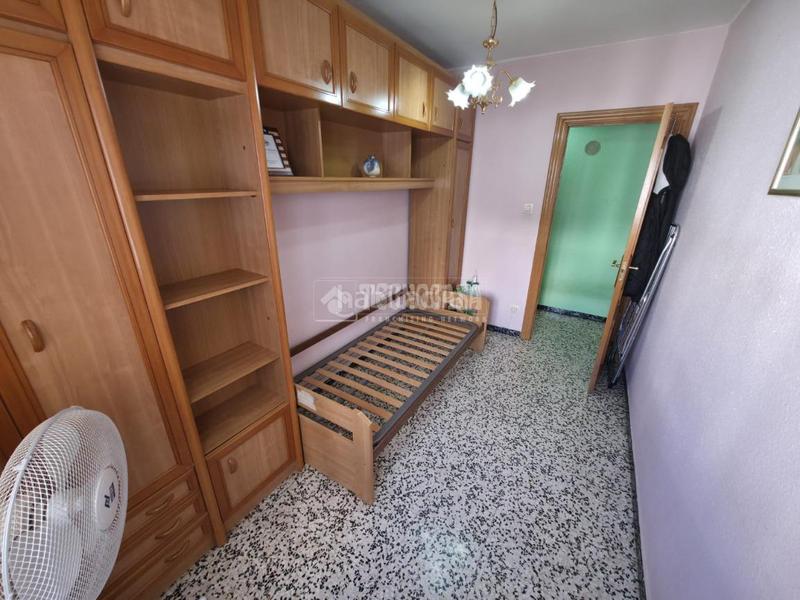 Foto 95df4dca-7508-46fb-a0a8-74b6ee35a080. Flat with heating in La Jota Zaragoza