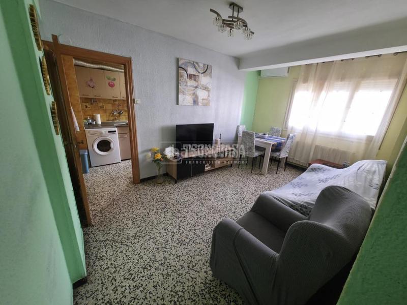 Foto c4972c55-69c1-47ee-860a-f3aa2774abe3. Flat with heating in La Jota Zaragoza