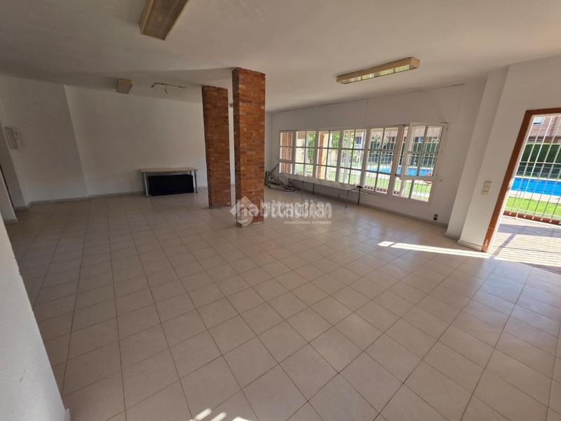 Foto dcd3b2b1-7c3c-4805-9855-b222d47e3348. Casa aparellada amb calefacció aparcament a San Juan de Mozarrifar Zaragoza