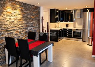 Flat in Avenida Cataluña. Piso en venta en zaragoza